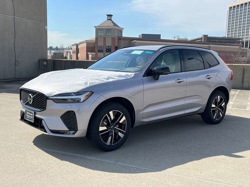 New 2026 Volvo XC60 B5 Core w/ Protection Package Premier image 5