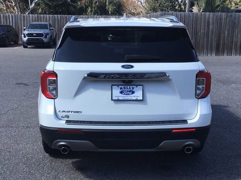 Certified 2022 Ford Explorer Limited w/ Equipment Group 301A image 6