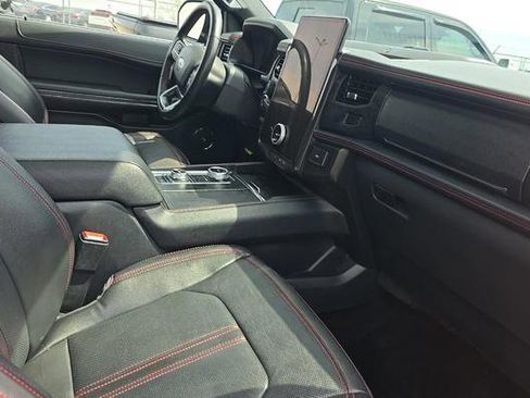 Used 2022 Ford Expedition Max Limited image 6