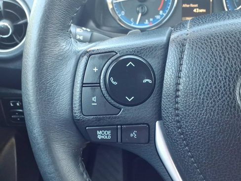 Used 2017 Toyota Corolla SE w/ Carpet Mat Package (TMS) FWD image 20