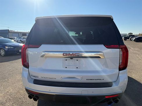Used 2023 GMC Yukon Denali image 4