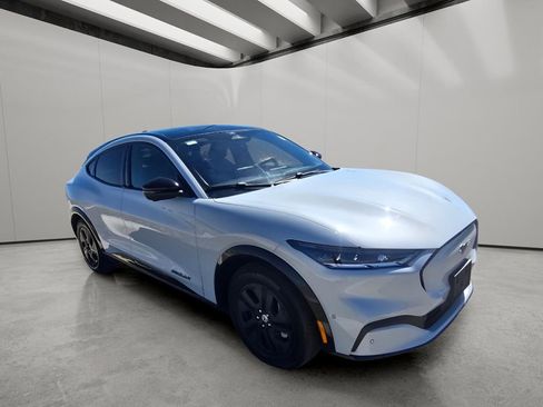 Used 2023 Ford Mustang Mach-E California Route 1 image 7