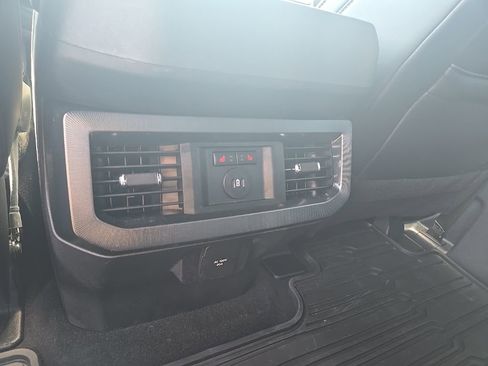 Used 2025 Ford F350 Platinum image 27