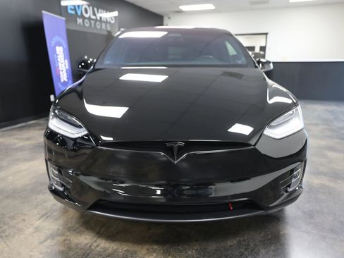 Used 2020 Tesla Model X Long Range image 4