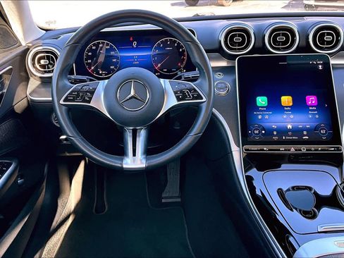 Used 2025 Mercedes-Benz C 300 Sedan image 5
