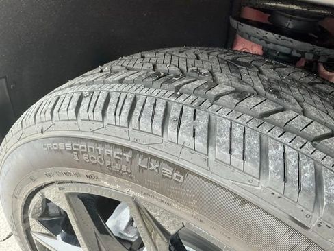 Used 2024 Chevrolet Traverse RS w/ LPO, Floor Liner Package image 13