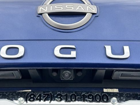 Certified 2023 Nissan Rogue SV w/ SV Premium Package image 16