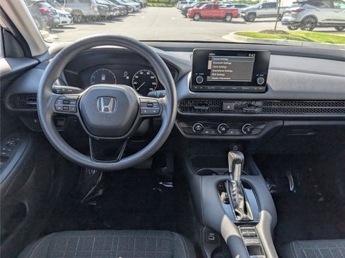 Used 2023 Honda HR-V LX image 16