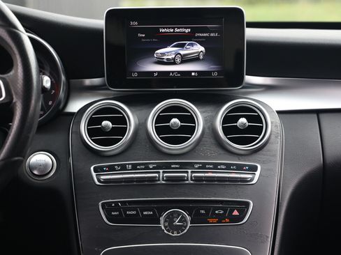 Used 2017 Mercedes-Benz C 300 Sedan w/ Premium 1 Package image 38