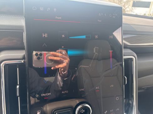 New 2026 GMC Yukon XL Elevation w/ LPO, Get Active Package image 25