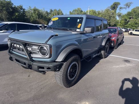 Used 2022 Ford Bronco Big Bend w/ Sasquatch Package image 2