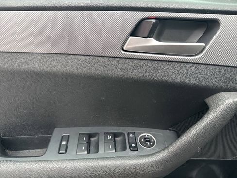 Used 2019 Hyundai Sonata SE image 28