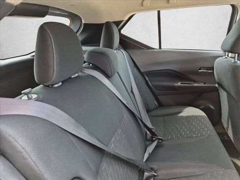 Used 2024 Nissan Kicks SV FWD image 17