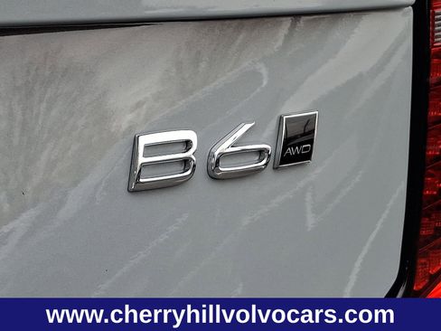 New 2026 Volvo XC90 B6 Plus w/ Protection Package Premier image 16