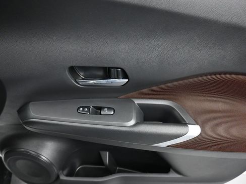 Used 2022 Nissan Kicks SR image 38