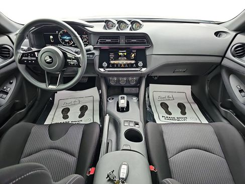 Used 2024 Nissan Z Sport w/ Floor Mat Package RWD image 12