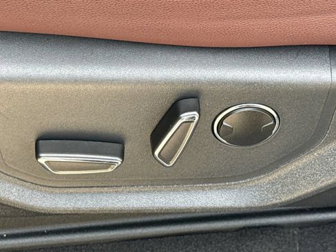 Used 2024 Ford Expedition Limited RWD image 23
