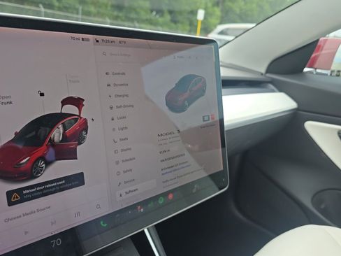 Used 2018 Tesla Model 3 Long Range AWD/4WD image 8