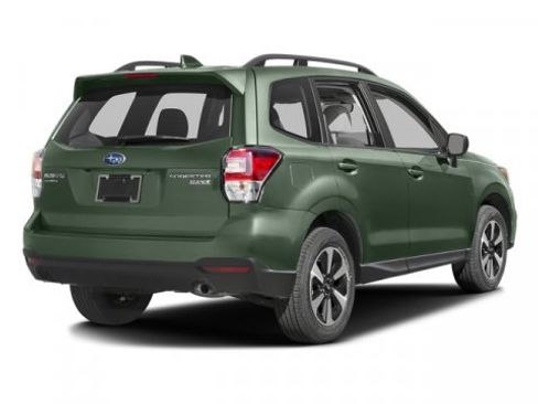 Used 2017 Subaru Forester 2.5i Premium image 2
