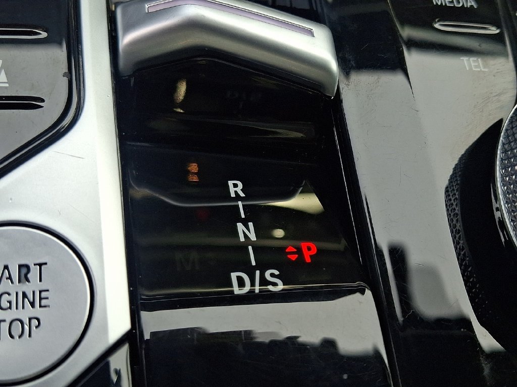 Used 2024 BMW X7 xDrive40i AWD/4WD image 16