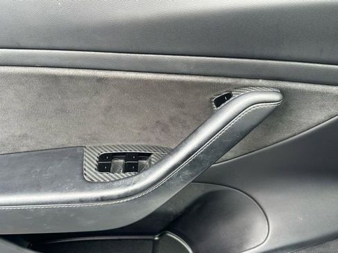 Used 2020 Tesla Model 3 Performance image 8