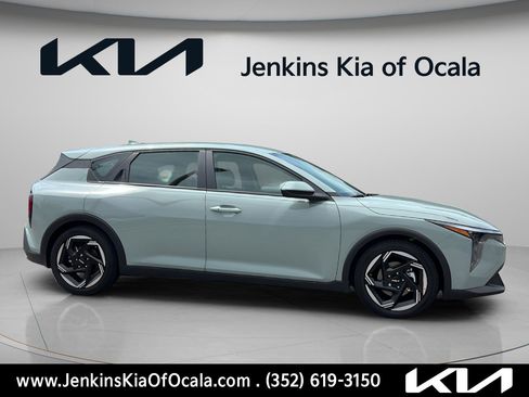 New 2026 Kia K4 EX FWD image 2