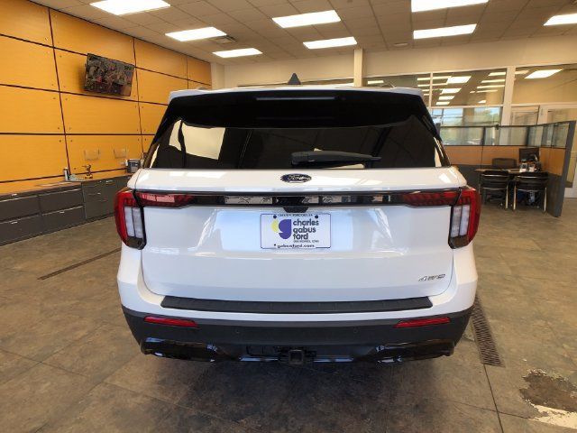 Used 2025 Ford Explorer ST-Line w/ Premium Package AWD/4WD image 6
