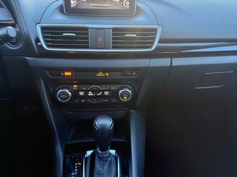Used 2015 MAZDA MAZDA3 i Grand Touring image 25