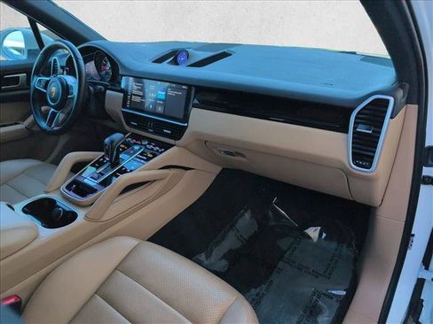 Used 2019 Porsche Cayenne AWD/4WD image 22