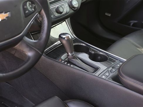 Used 2020 Chevrolet Impala Premier w/ Premier Confidence Package image 9