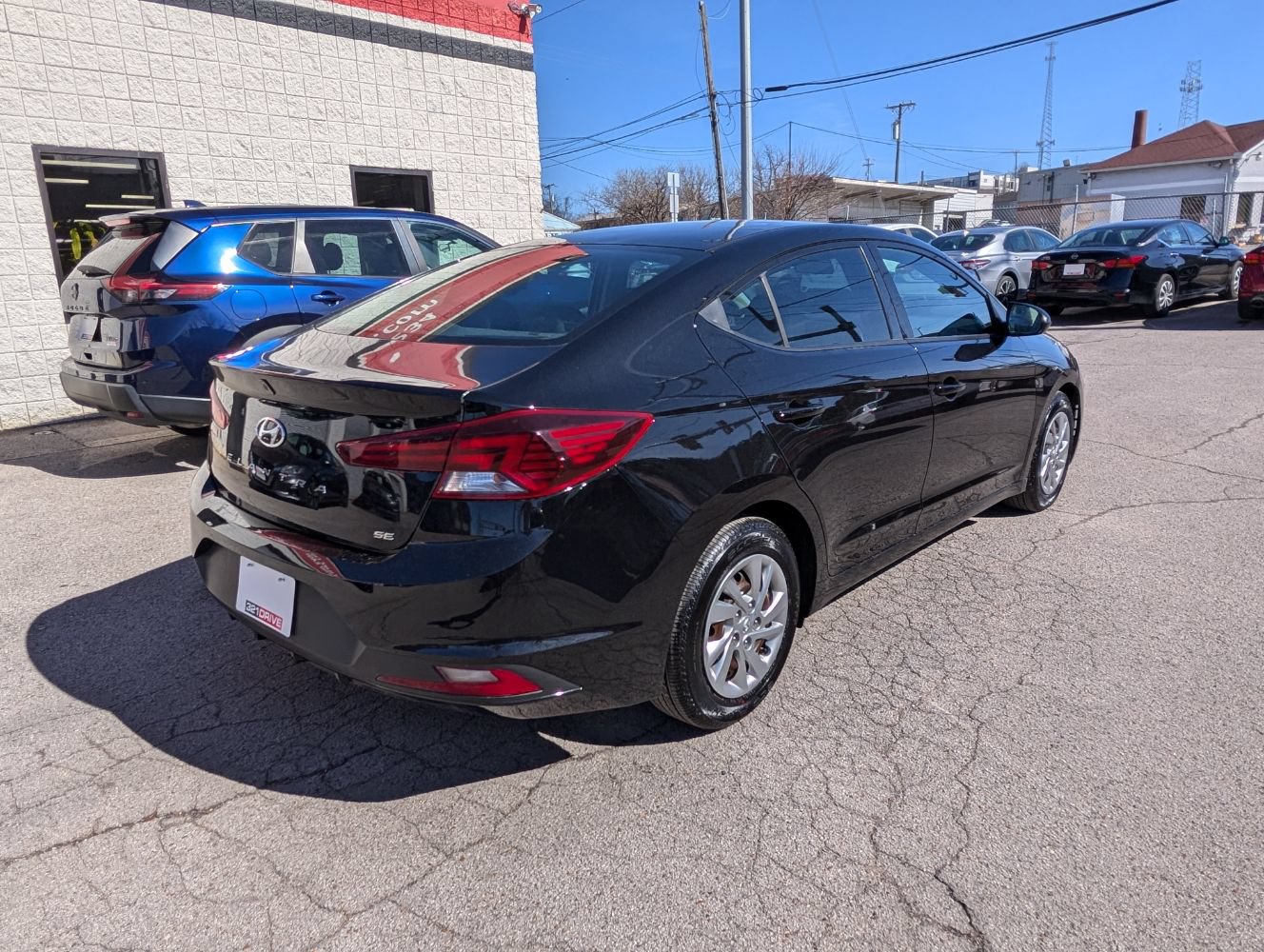 Used 2019 Hyundai Elantra SE w/ Cargo Package FWD image 6