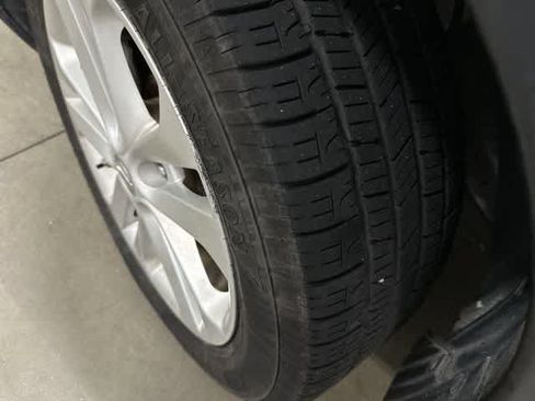 Used 2015 Nissan Juke SL FWD image 30
