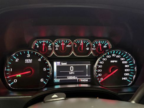 Used 2014 Chevrolet Silverado 1500 LT w/ LT Convenience Package image 12