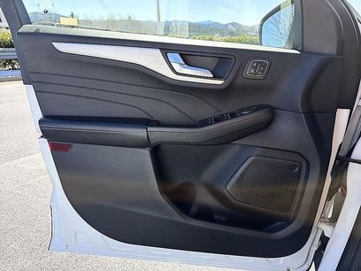 Used 2021 Ford Escape SEL w/ Technology Package