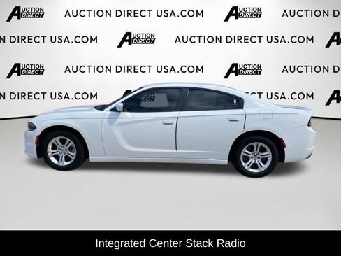 Used 2022 Dodge Charger SXT image 3