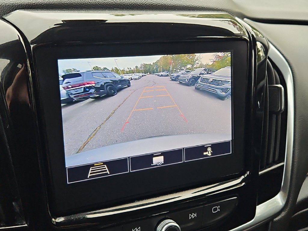 Used 2021 Chevrolet Traverse LT AWD/4WD image 15