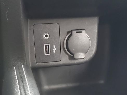 Used 2020 Nissan Kicks SV image 24