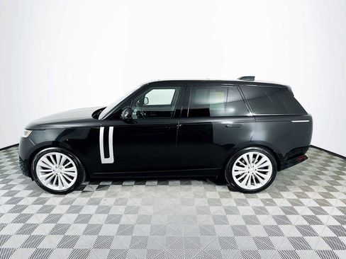 Used 2023 Land Rover Range Rover First Edition image 8