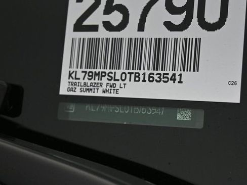 New 2026 Chevrolet TrailBlazer LT w/ Driver Confidence Package FWD image 25