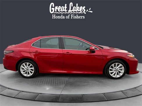 Used 2024 Toyota Camry LE image 6