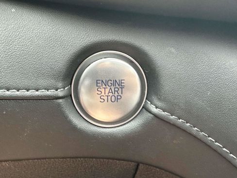 Used 2022 Hyundai Santa Fe Limited AWD/4WD image 31