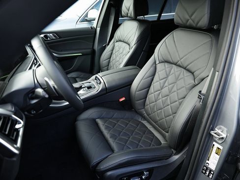 New 2026 BMW X5 xDrive40i w/ M Sport Package image 20