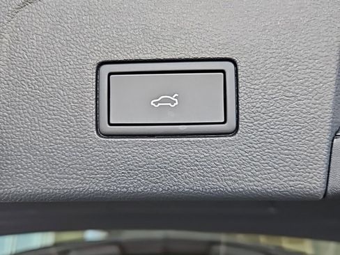 New 2026 Volkswagen Atlas SE image 21