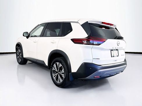 Used 2023 Nissan Rogue SV image 7