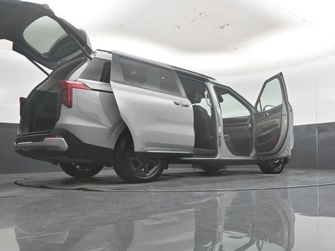 Used 2025 Kia Carnival EX FWD image 64