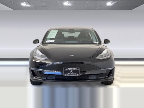 Used 2018 Tesla Model 3 Mid Range image 5