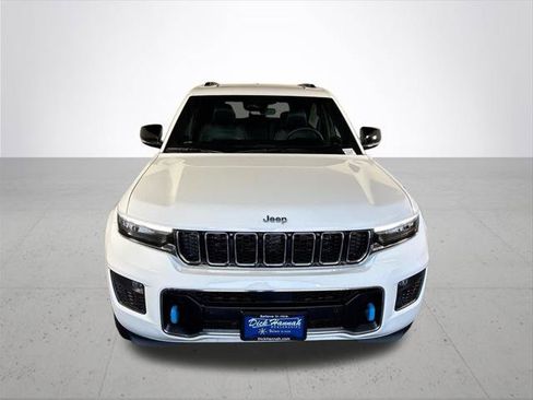 Certified 2023 Jeep Grand Cherokee Overland AWD/4WD image 3