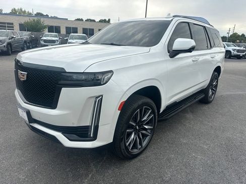 Used 2021 Cadillac Escalade Sport RWD image 1