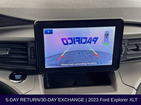 Used 2023 Ford Explorer XLT AWD/4WD image 19