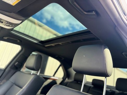 Used 2016 Mercedes-Benz E 350 E 350 image 25